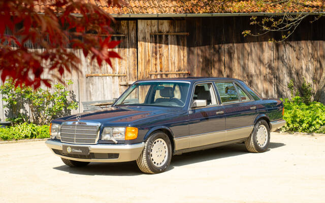 Immagine 1/64 di Mercedes-Benz 500 SEL (1984)