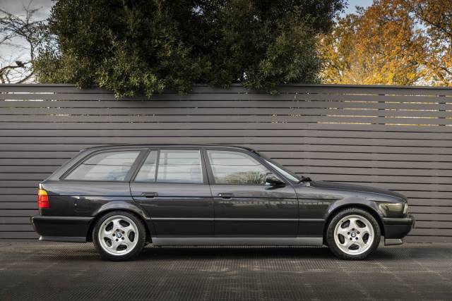 Image 1/44 de BMW M5 Touring (1994)