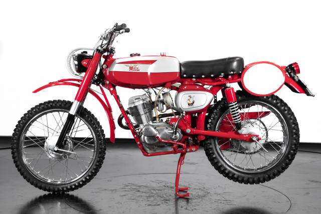 Image 1/30 de Moto Morini DUMMY (1966)
