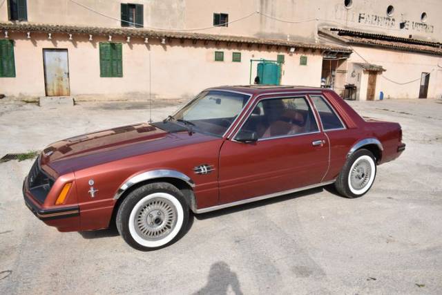 Image 1/9 de Ford Mustang III (1982)