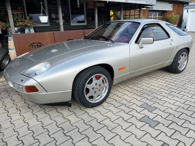 Afbeelding 1/17 van Porsche 928 GT (1989)