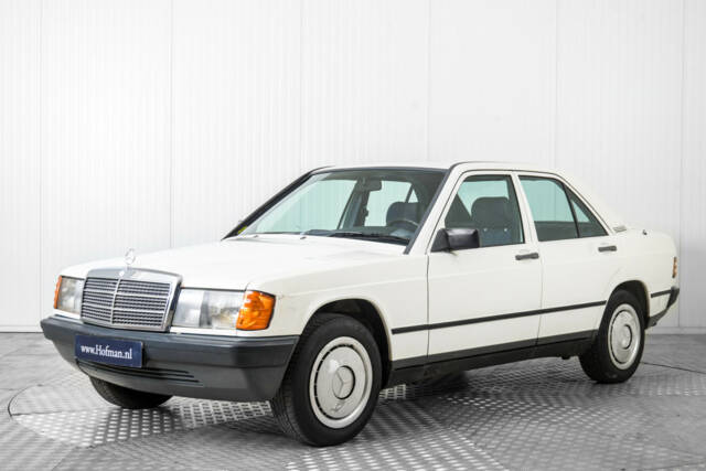 Bild 1/50 von Mercedes-Benz 190 D (1985)