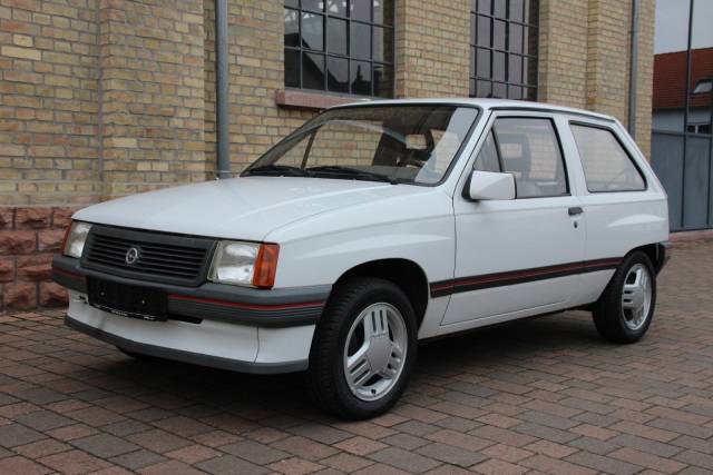 Image 1/8 of Opel Corsa 1.4 i (1990)