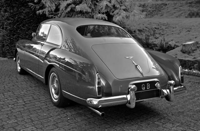 Image 1/4 of Bentley S1 Continental Mulliner (1957)