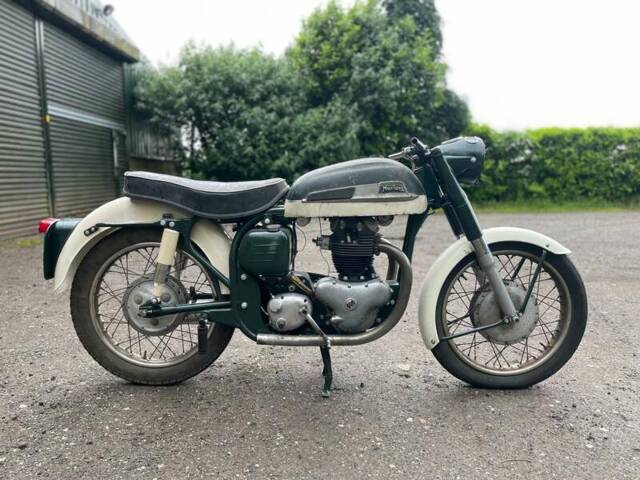 Image 1/41 de Norton DUMMY (1963)