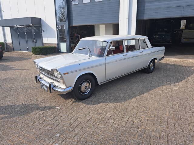 Image 1/13 of FIAT 2300 (1962)