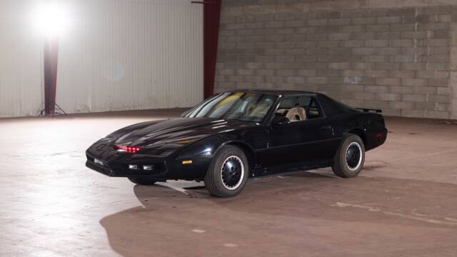 Image 1/66 of Pontiac Firebird TransAm (1984)