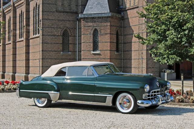 Image 1/50 of Cadillac 62 Convertible (1948)