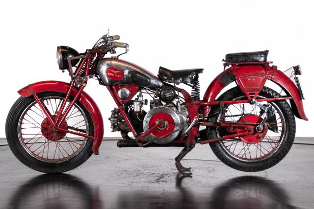 Image 1/14 de Moto Guzzi DUMMY (1947)