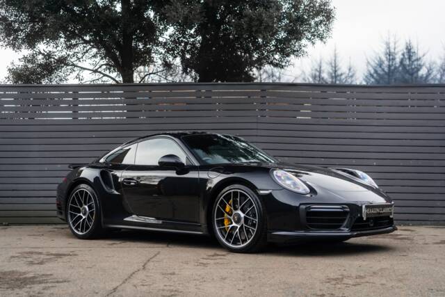 Bild 1/52 von Porsche 911 Turbo S (2017)