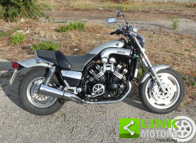 Immagine 1/10 di Yamaha DUMMY (1998)