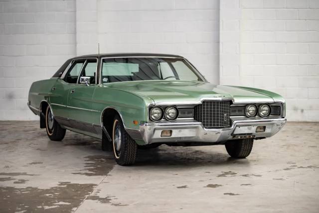 Image 1/8 of Ford LTD (1971)