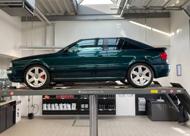 Image 1/61 of Audi Coupé S2 (1994)