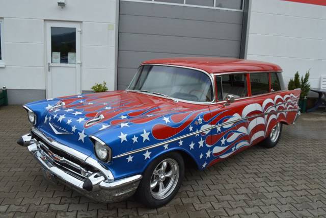 Image 1/20 of Chevrolet Bel Air Nomad (1957)