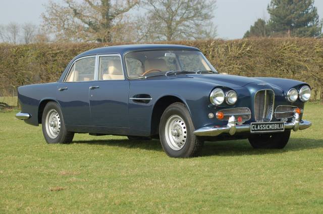Image 1/13 of Lagonda Rapide (1964)