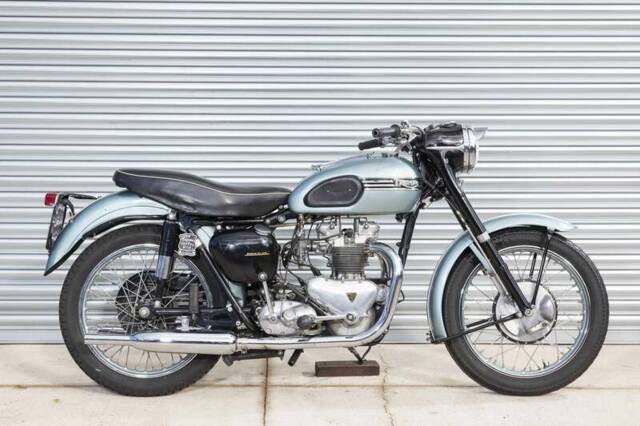 Image 1/46 of Triumph Tiger 100 II (1954)