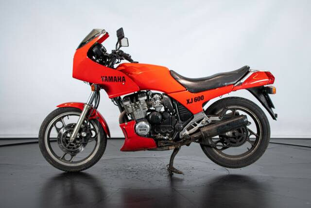 Bild 1/50 von Yamaha DUMMY (1984)