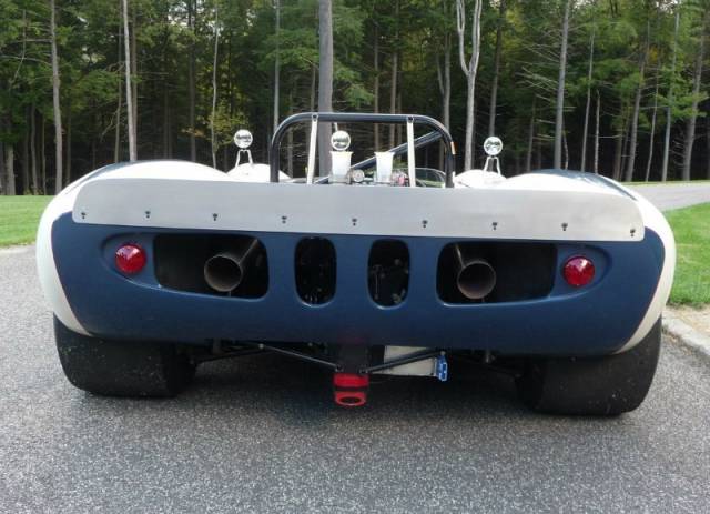 Image 1/10 of Lola T70 (1966)