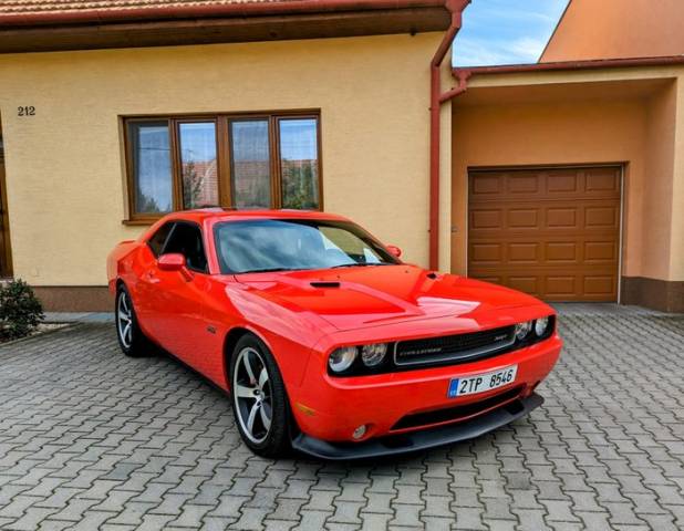 Imagen 1/7 de Dodge Challenger SRT Hellcat (2014)