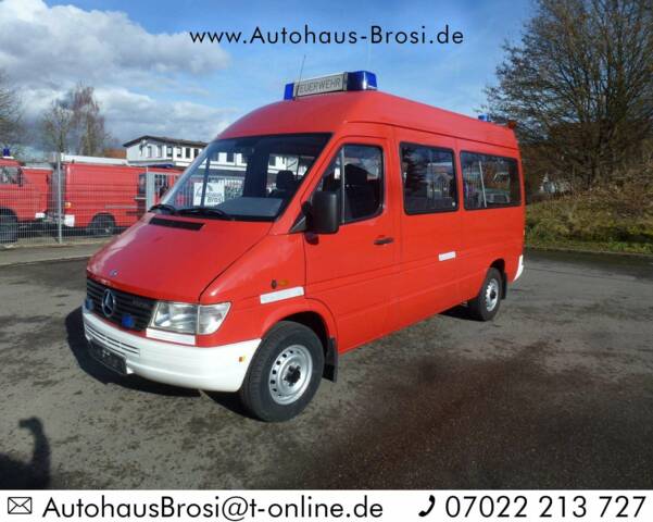 Image 1/23 de Mercedes-Benz Sprinter 312 D (1998)