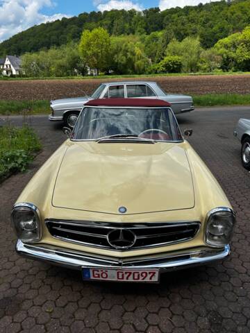 Image 1/7 of Mercedes-Benz 250 SL (1968)