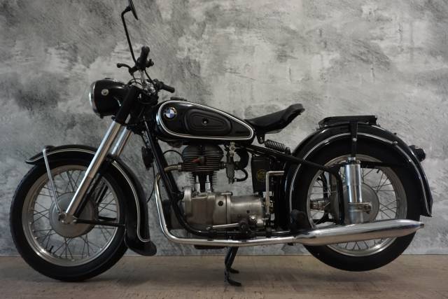 Wunderschön erhaltene BMW R25/3
