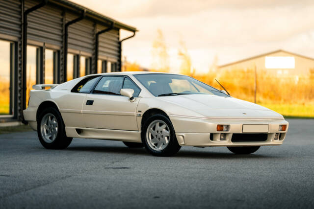 Image 1/5 de Lotus Esprit SE (1990)