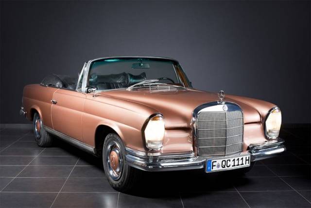 Image 1/9 of Mercedes-Benz 250 SE (1966)