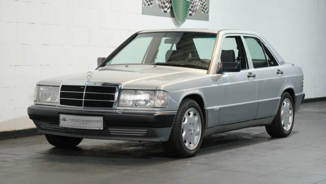 Bild 1/32 von Mercedes-Benz 190 E 1.8 (1991)