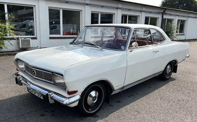 Bild 1/27 von Opel Rekord 1900S (1965)