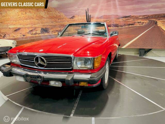 Afbeelding 1/17 van Mercedes-Benz 560 SL (1986)