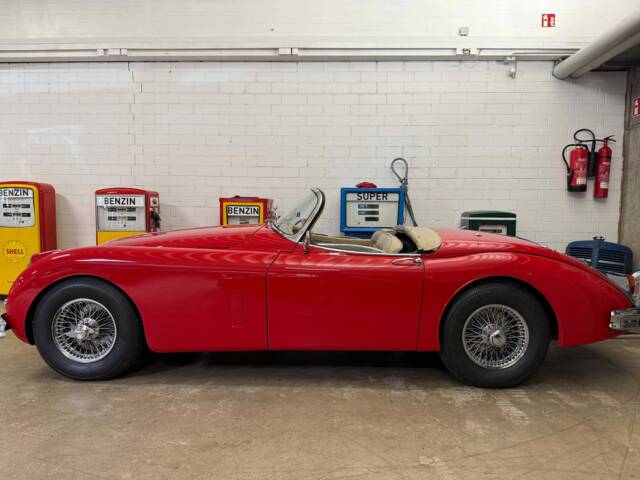 Image 1/17 of Jaguar XK 150 SE DHC (1958)