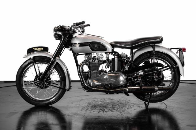Image 1/28 de Triumph DUMMY (1961)