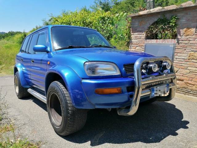 Immagine 1/18 di Toyota RAV4 (1996)