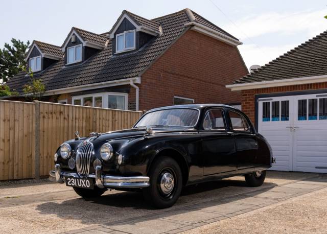 Image 1/11 of Jaguar 2.4 Litre (1956)