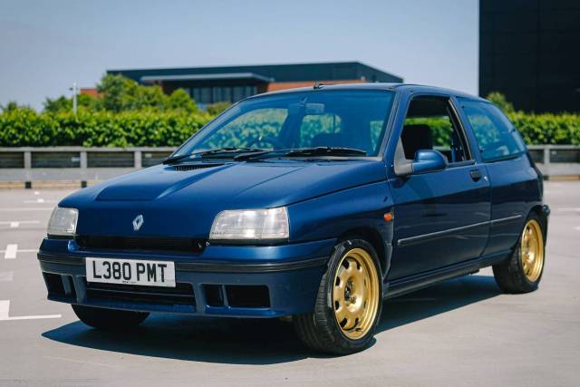 Image 1/8 of Renault Clio I Williams (1994)