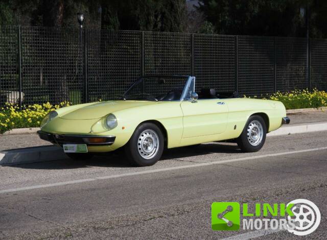 Image 1/10 of Alfa Romeo 2000 Spider Veloce (1975)
