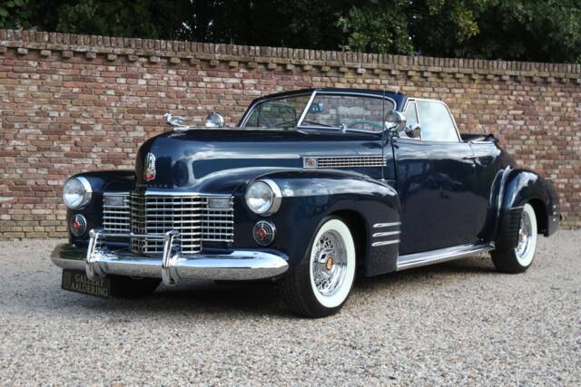 Bild 1/50 von Cadillac 62 Convertible (1941)