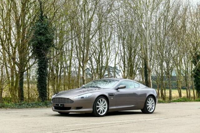 Image 1/7 of Aston Martin DB 9 (2007)
