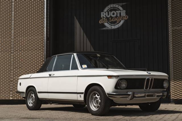 Immagine 1/45 di BMW 2002 Baur (1974)