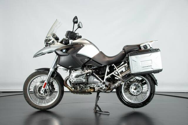 Imagen 1/50 de BMW DUMMY (2006)