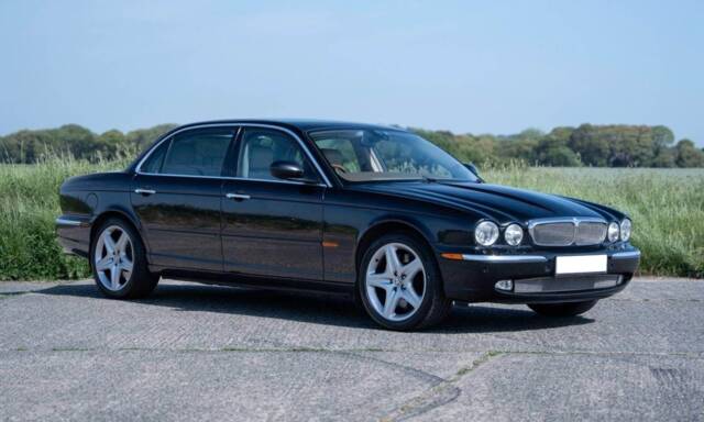 Bild 1/9 von Jaguar XJR Super V8 (2004)