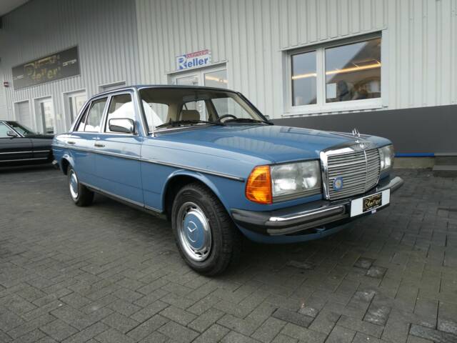 Bild 1/21 von Mercedes-Benz 200 D (1983)