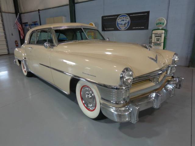 Image 1/16 of Chrysler New Yorker (1952)