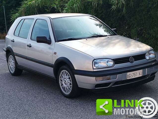 Image 1/10 of Volkswagen Golf III 1.6 (1995)