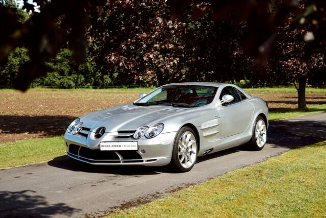 Afbeelding 1/15 van Mercedes-Benz SLR McLaren (2004)