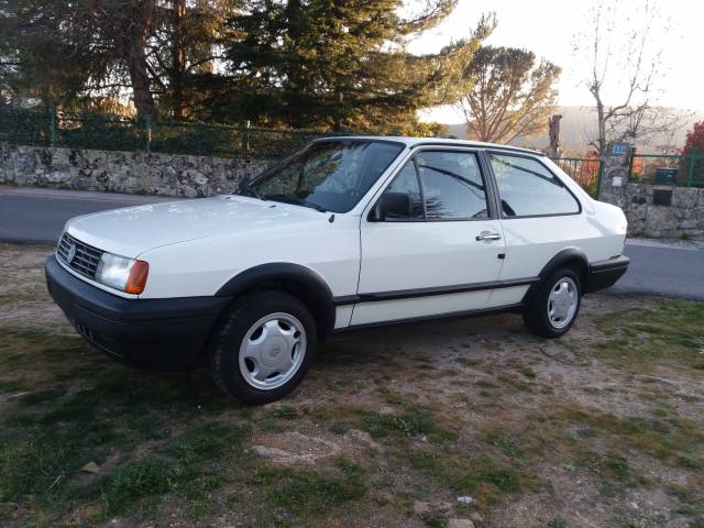Imagen 1/31 de Volkswagen Polo II Stufenheck 1.3 (1991)