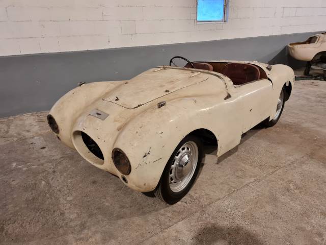 Image 1/28 of Rochdale GT (1957)