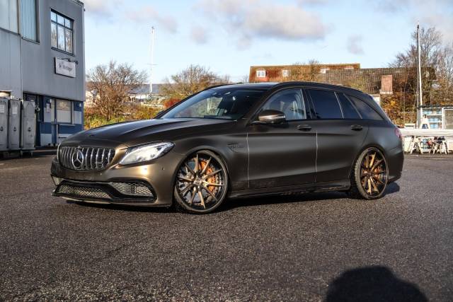 Bild 1/41 von Mercedes-Benz C 63 S AMG T (2015)