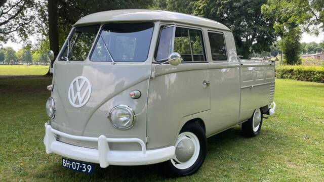 Bild 1/23 von Volkswagen T1 Pritsche Doppelkabine (1960)